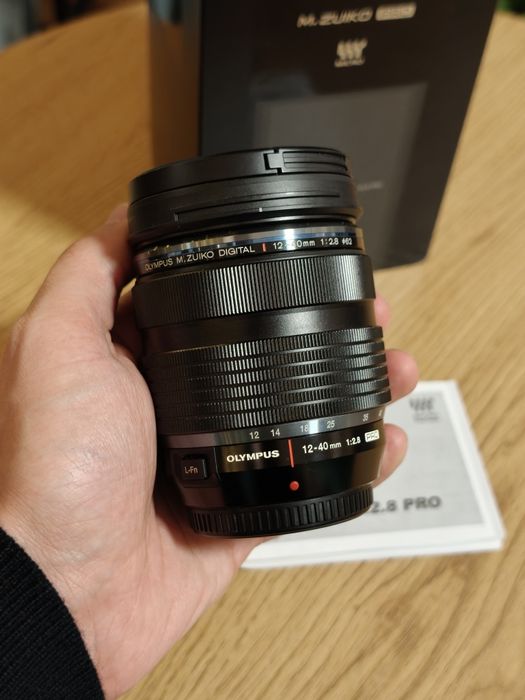 Obiektyw Olympus M.Zuiko Digital ED 12-40 mm f2.8 PRO