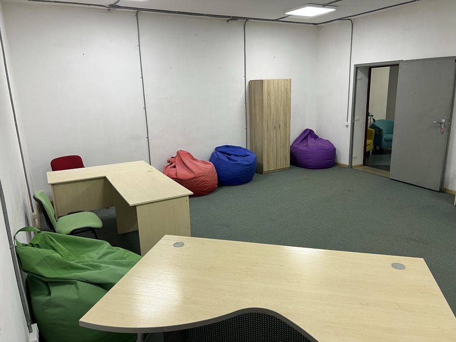 Сдам офис - бункер с мебелью. Электричество есть всегда.