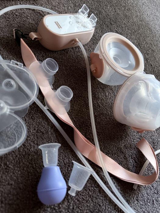 Zestaw  Canpol babies Podwójny mobilny laktator muszlowy MilkShell