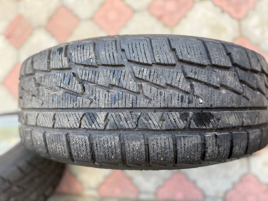 Продам диски R17 4 шт з зимовою гумою  225/55R17