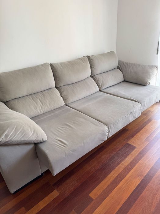 Sofá retrátil 3 lugares com chaise