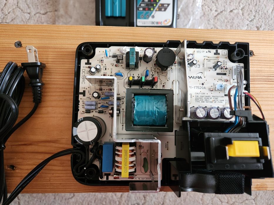 Оригинал плата зарядки Makita DC18RC 9A (620066-0) 110Вольт