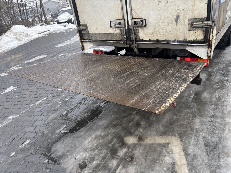 Podest ruchomy. Winda zaladowcza towarowa 1500kg