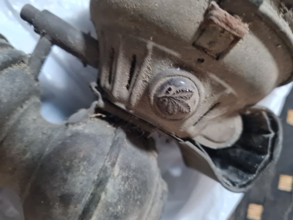 Vendo peça petromax para por nas bicicletas com mais de 100 anos . {Pe