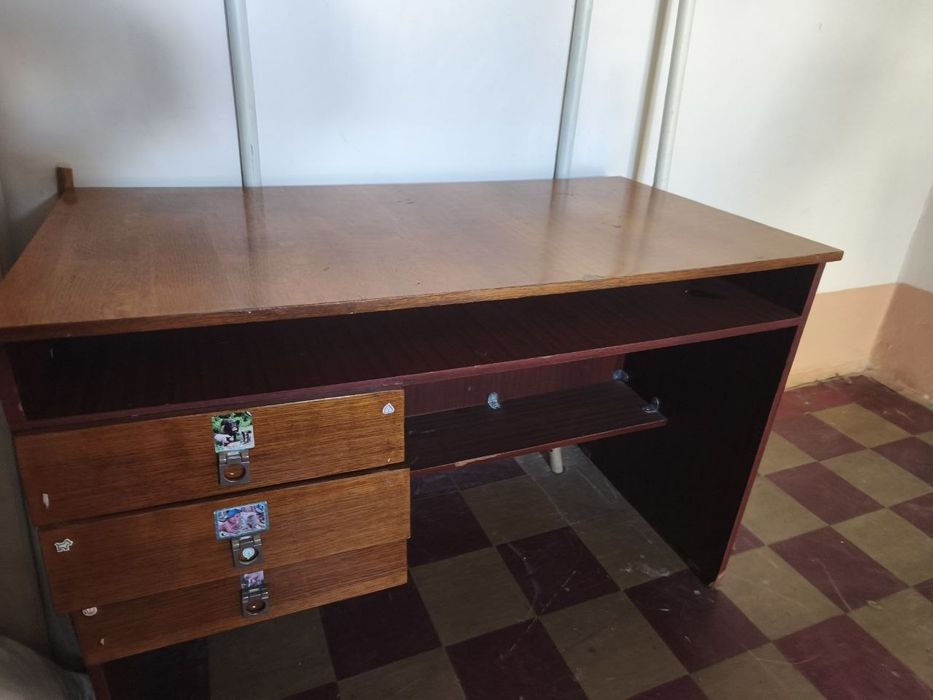 Продам советский письменный стол