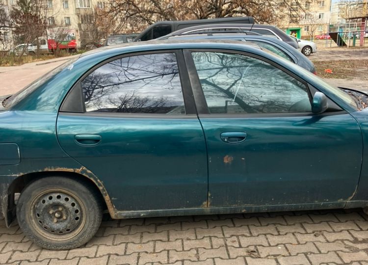 Дэу Нубира 1998г.