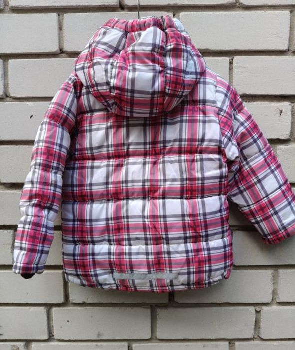 Куртка детская зимняя, фирмы н&м, Швеция, размер 110.