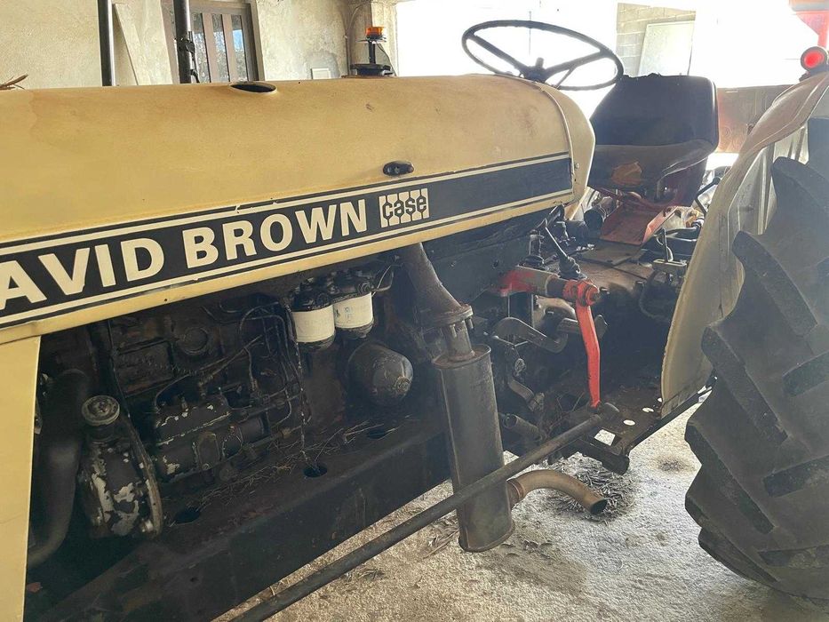Trator David Brown 990 com documentos – 4250 €