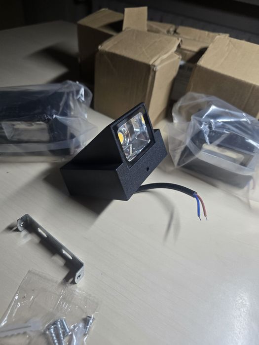 10 Nowych  lampy ogrodowe lub wewnętrzne