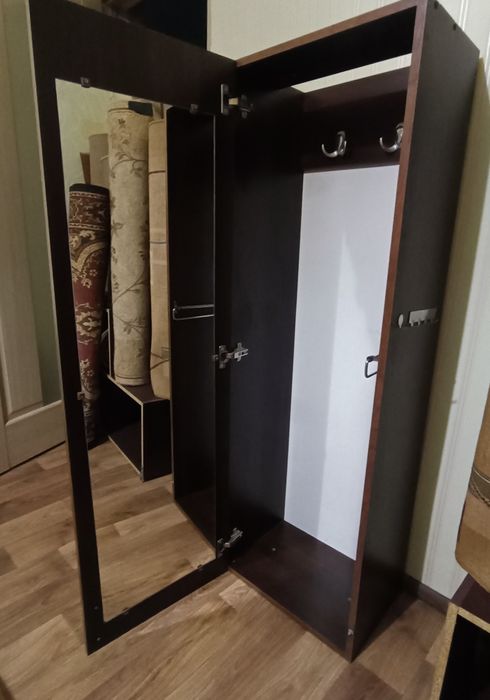 Прихожа - вітальня