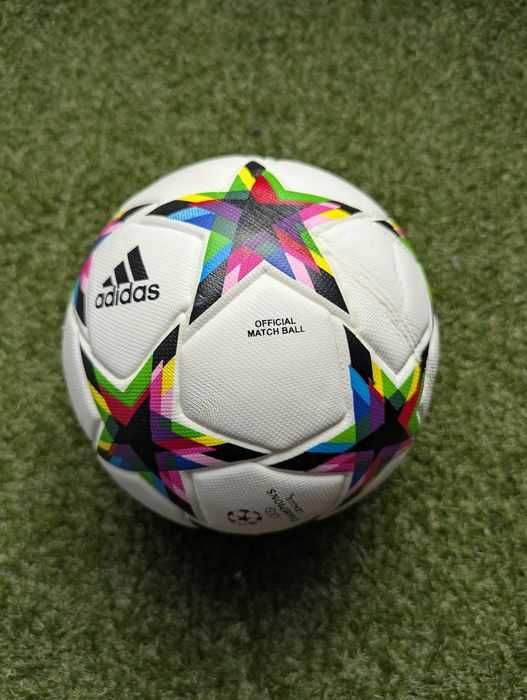 Футбольний м'яч Adidas Finale UCL League #5