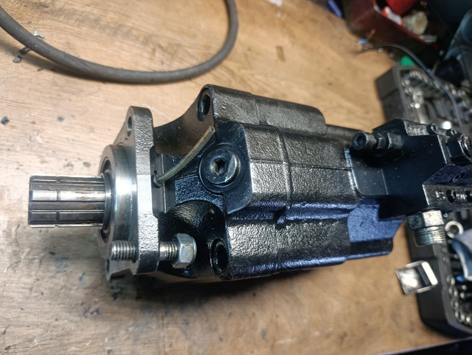 Pompa hydrauliczna HydroLeduc TxV120 , pompa z Ls