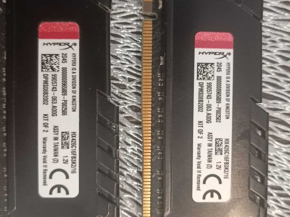 Vendo memória RAM HyperX Fury DDR4 de 32 GB (4×8 GB), 2666 MHz.