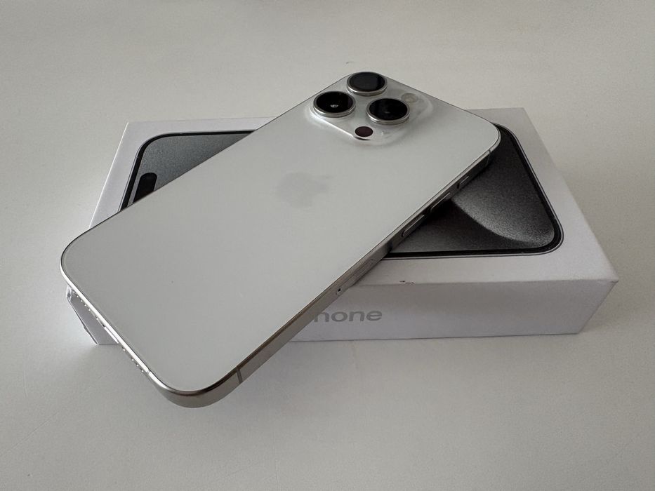 Apple iPhone 15 Pro 256gb Branco