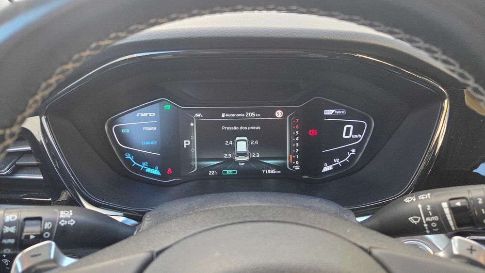 Kia niro tech hybrid