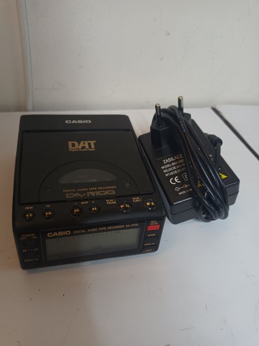 Casio recorder DA-R100 przenośny odtwarzacz DAT