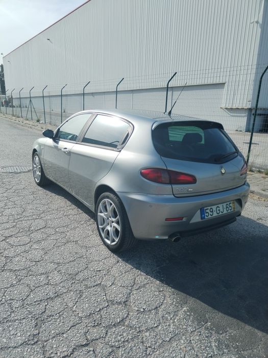 Alfa Romeo 147 TI 1.9 JtdM  versão rara estimado e só 149 Mil kilometros