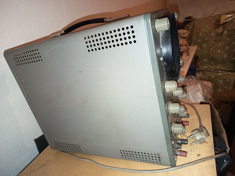 Oscyloskop laboratoryjny Heathhit model 0-12 plus sonda pomiarowa