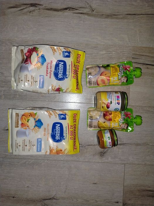 Nestle 2x kaszka Mleczno ryżowa Morela + truskawka  ,HiPP pierwsza dynia, jabłka i banany z biszkoptami + mus+ kaszka