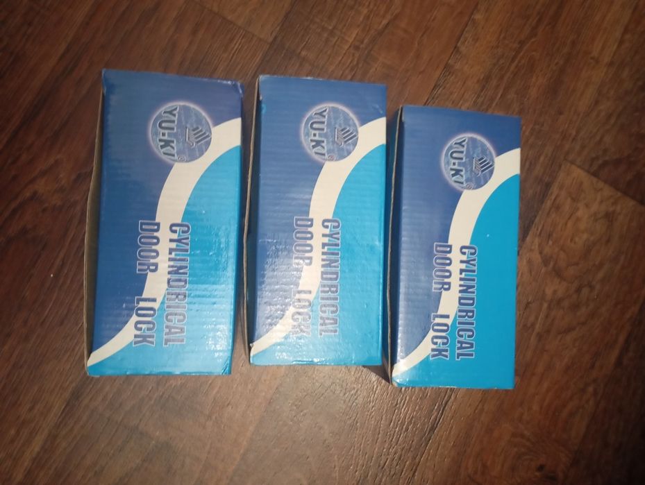 Продам дверні ручки