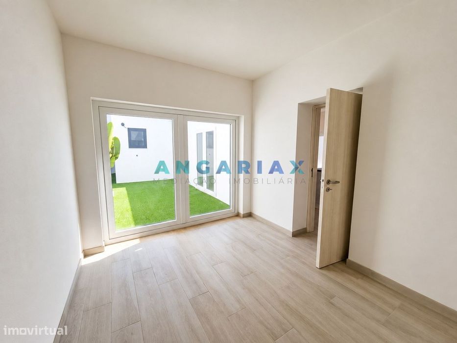 ANG1678 - Moradia T3 para Venda em Calvaria de Cima, Porto de Mós