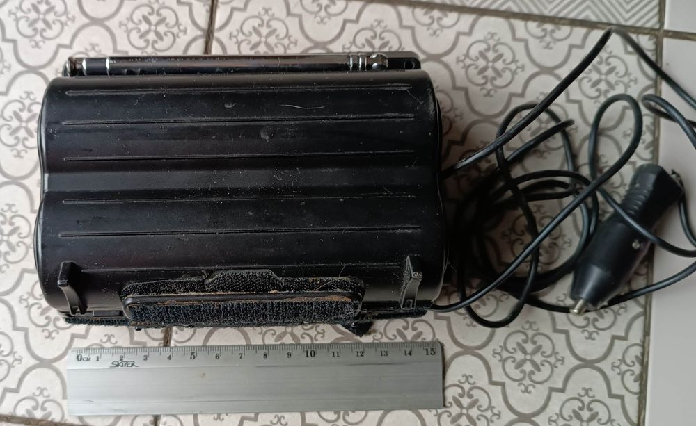 Телевізор міні для авто