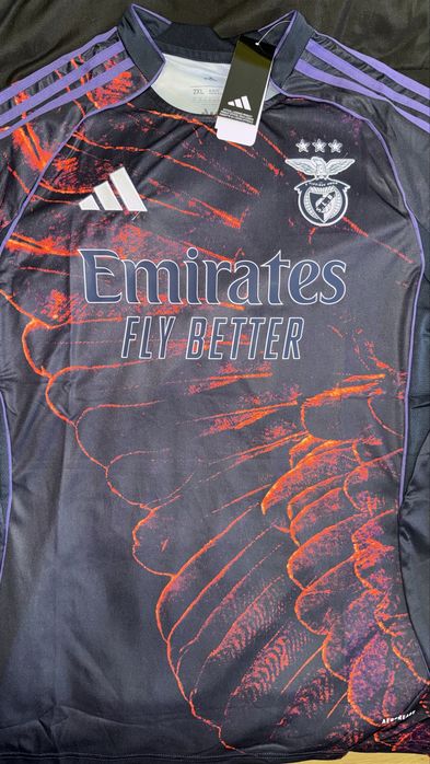 Camisola Benfica x Vhils 2026