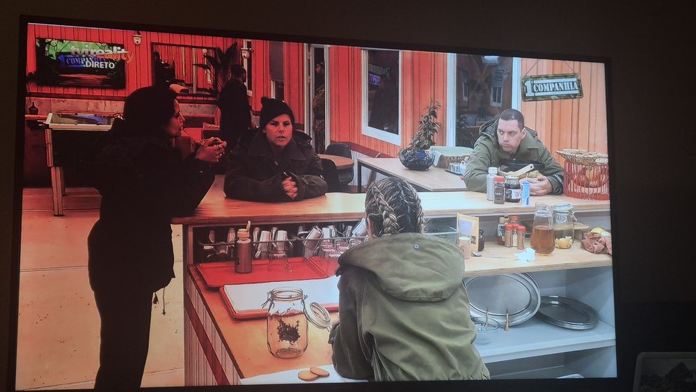 Televisão Manta  usada