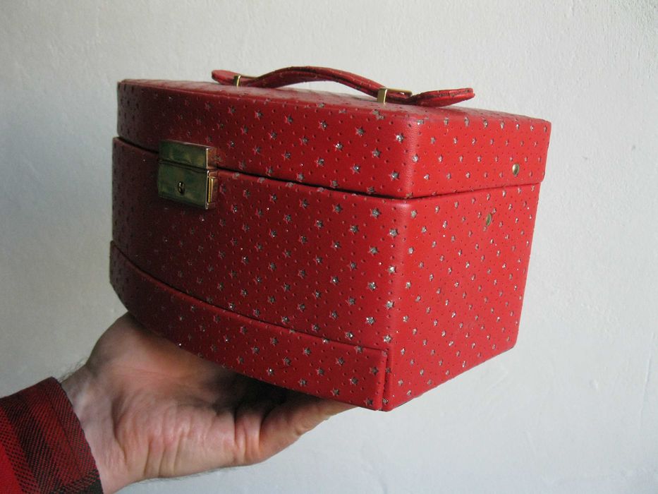 Шкатулка для украшений  раскладная автоматическая.