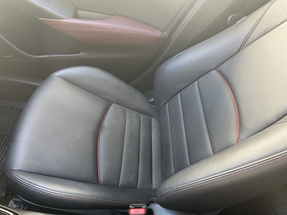 Vendo Mazda CX3, cor cinza, 108.400km, 105 CV, manutenções feitas na marca, 1500cc, Diesel, AC, GPS, camara traseira. Bom estado.