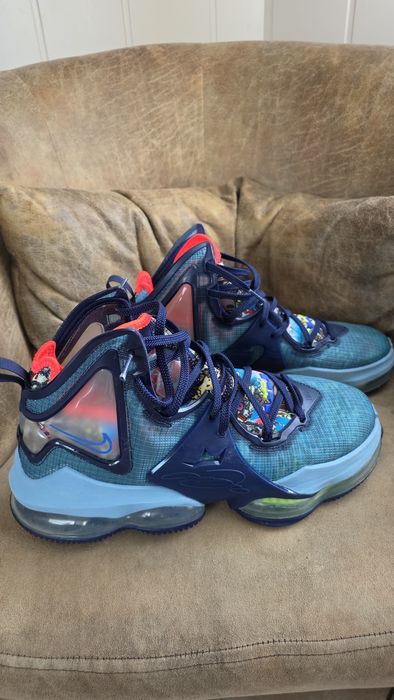 Buty Nike LeBron 19 w kolorystyce „Fast Food – Dutch Blue”