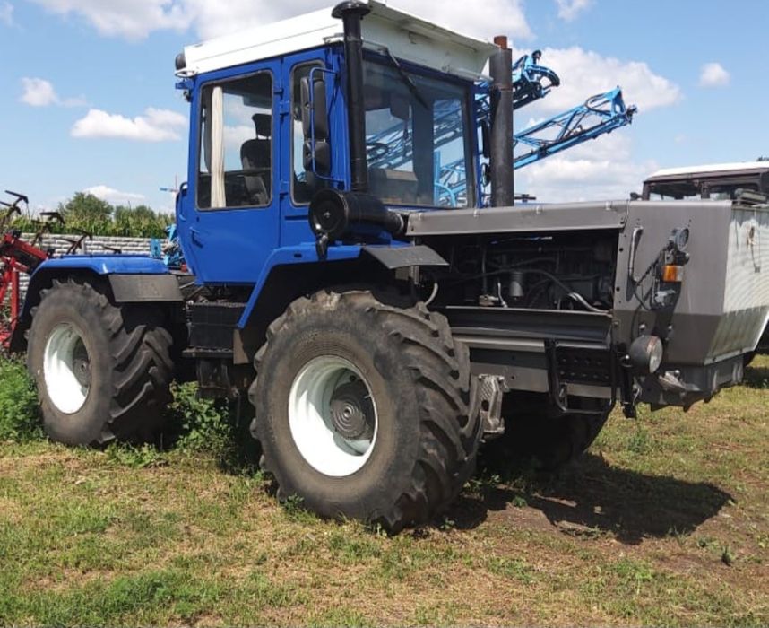 Трактор ХТЗ-17021, двигун Deutz FC, 250 к.с, кондиціонер, 2000 р, в