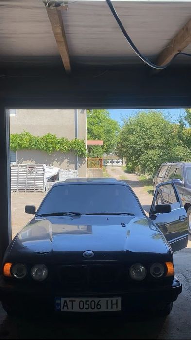 Bmw e34 м50б25.