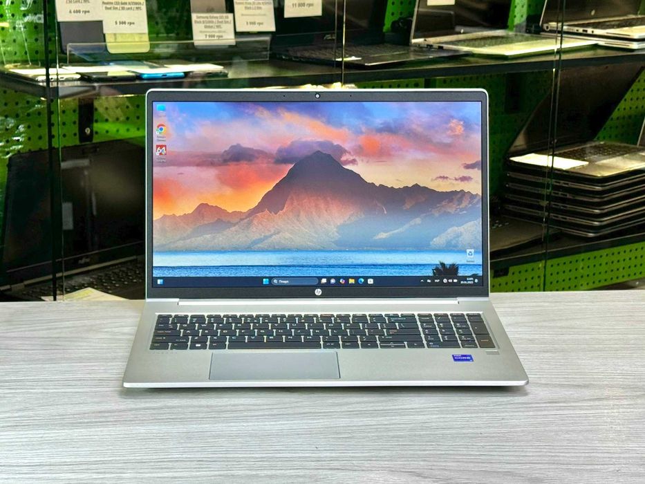 Ноутбук HP 15 дюймів / Металевий корпус / Гарантія півроку