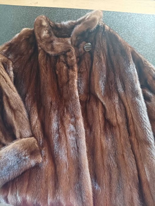 Nigdy nie noszone futro z norek