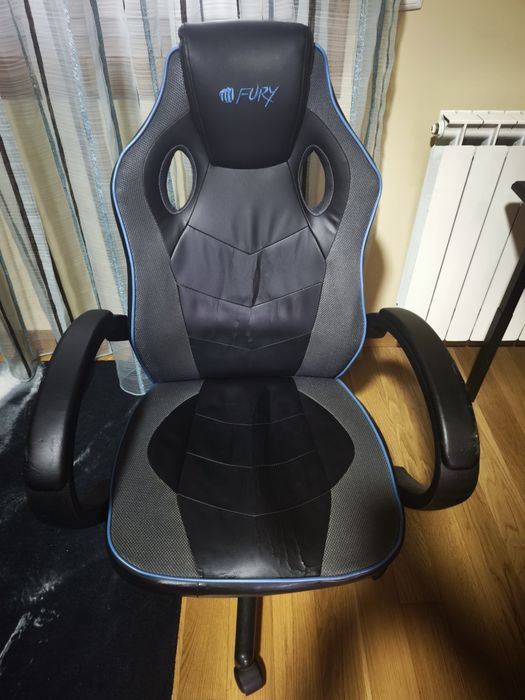 Cadeira gaming em pele