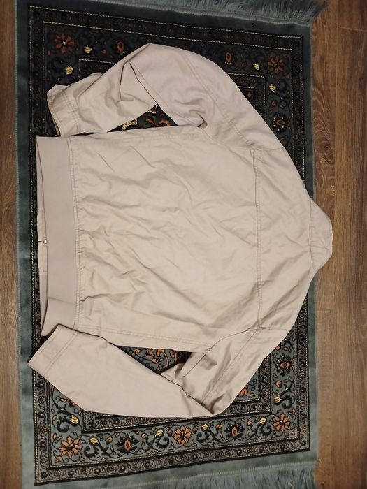 Продам бомбер GAP