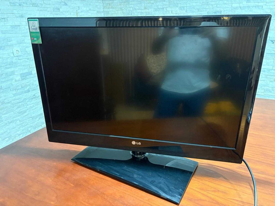 TV Led LG 32" - Avariada