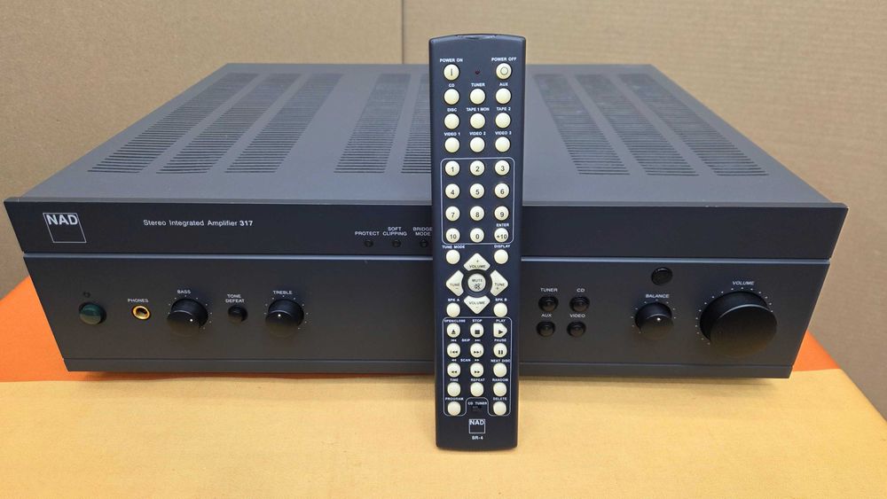 Wzmacniacz stereo NAD 317 mocny 2 x 80W 8 ohm