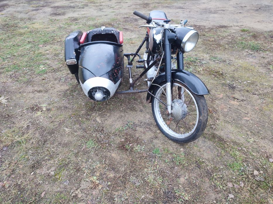 Pannonia jawa iż Ural Dniepr M-72 dkw