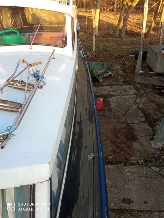 Łódź jacht motorowy cabina