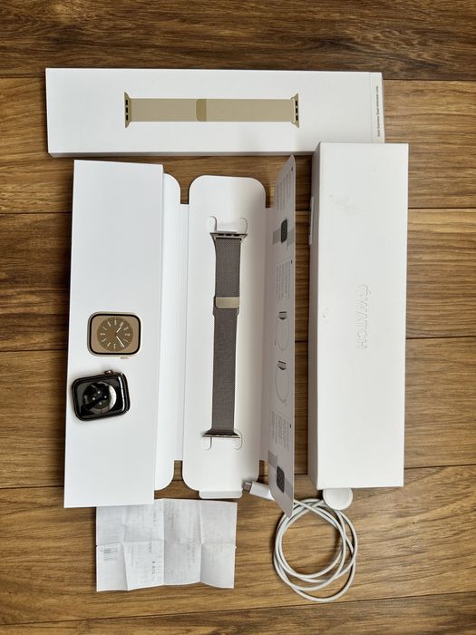 APPLE Watch 8 GPS Cellular 45mm ze stali nierdzewnej kolor złoty