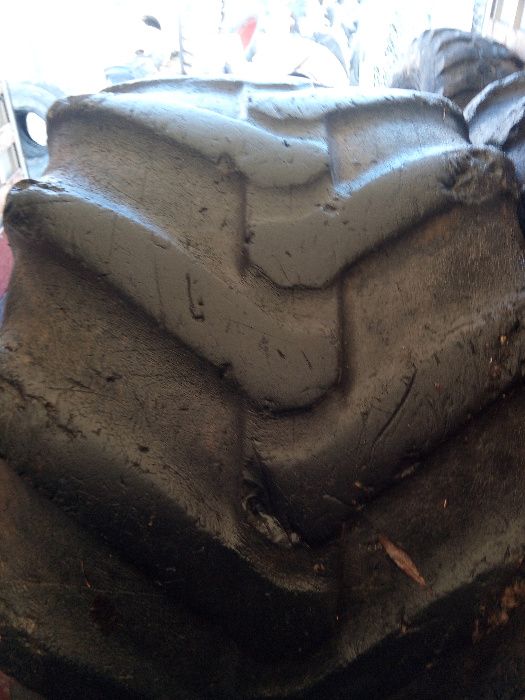 Opony leśne 700/50-26.5 nokian