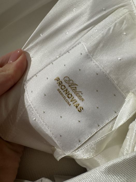 Весільна сукня Atelier Pronovias Barcelona