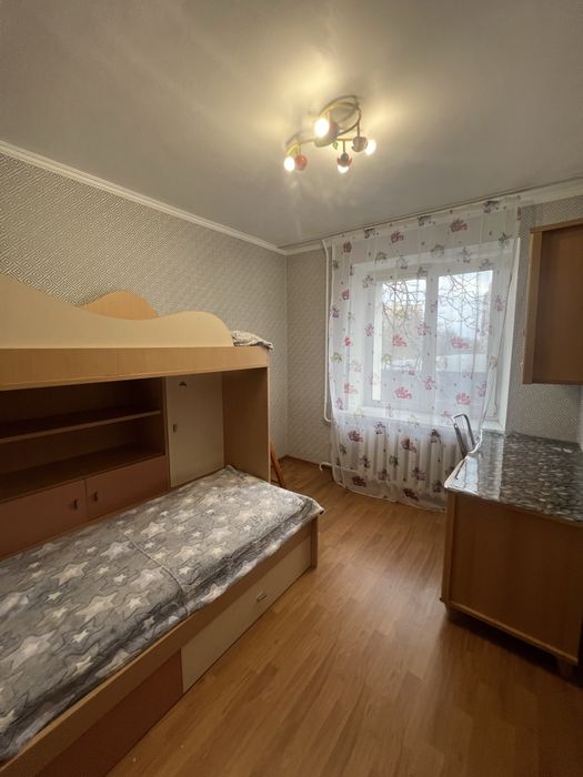 Продаю 4-кімнатну у центрі Вишгорода, без коміссії