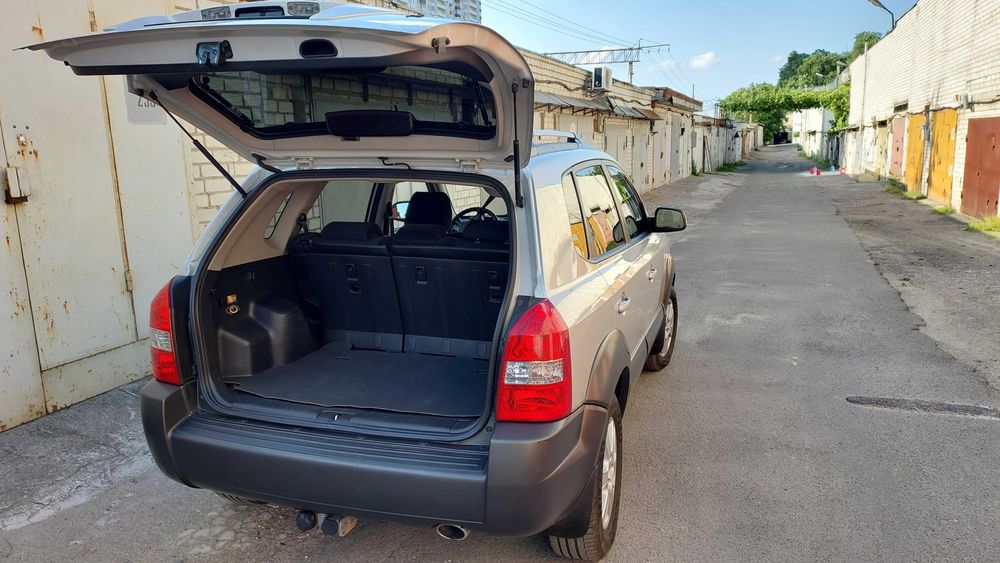 Продаю автомобиль Hyundai Tucson 2007