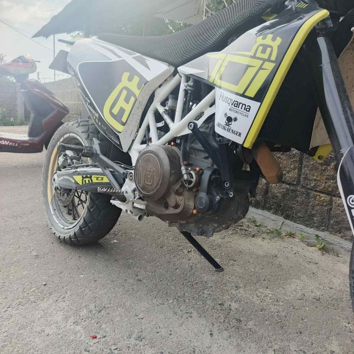 Supermoto Husgvarna 701, обмін на БМВ Є39