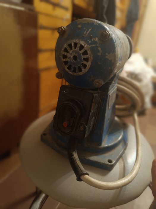 Точильний станок