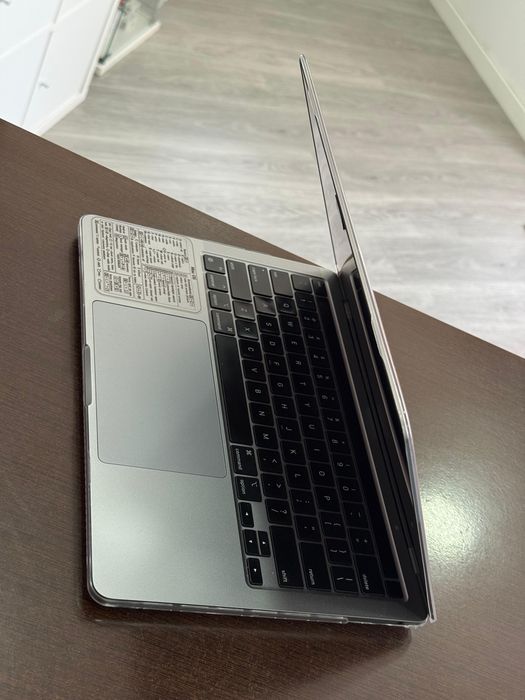 MacBook Pro M1, 2020, Grade A64738694155778122