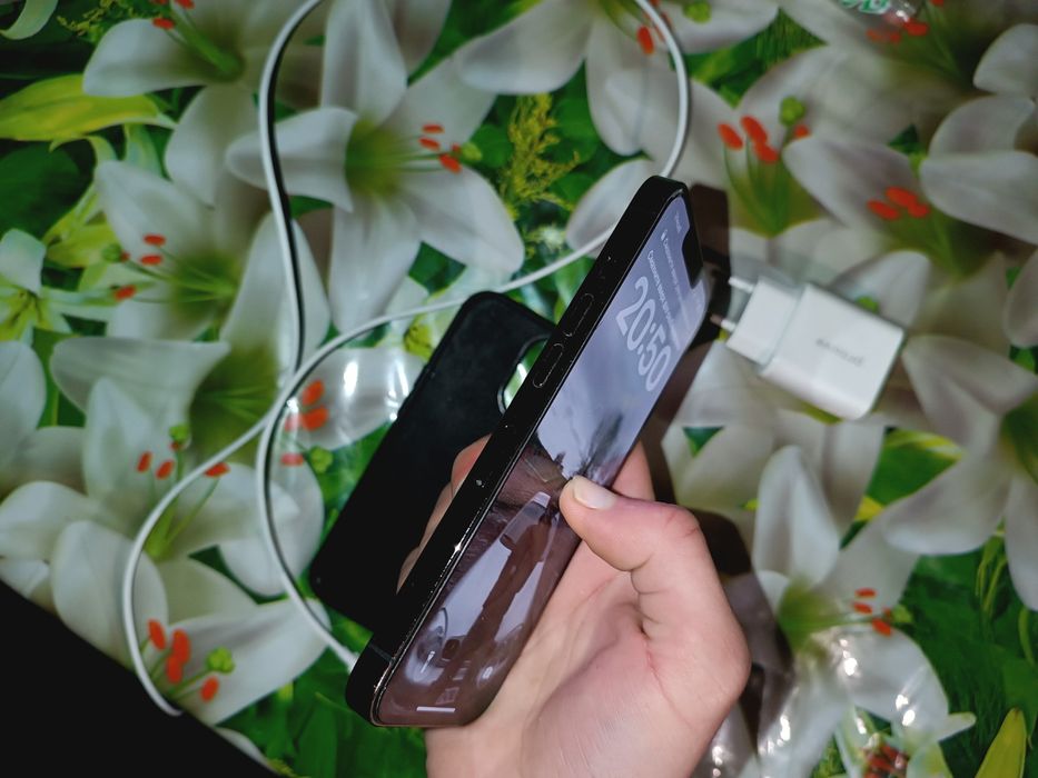 Айфон 13 про 256 100%акб